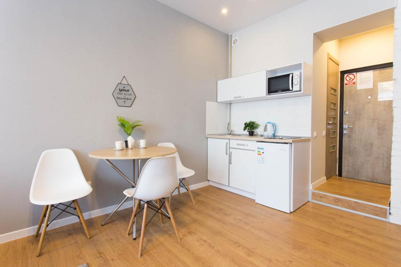 Modern Studio Beside Metro Yaroslava Mudroho, Universytet - Chernyshevska Str 95-7 Harkiv Dış mekan fotoğraf