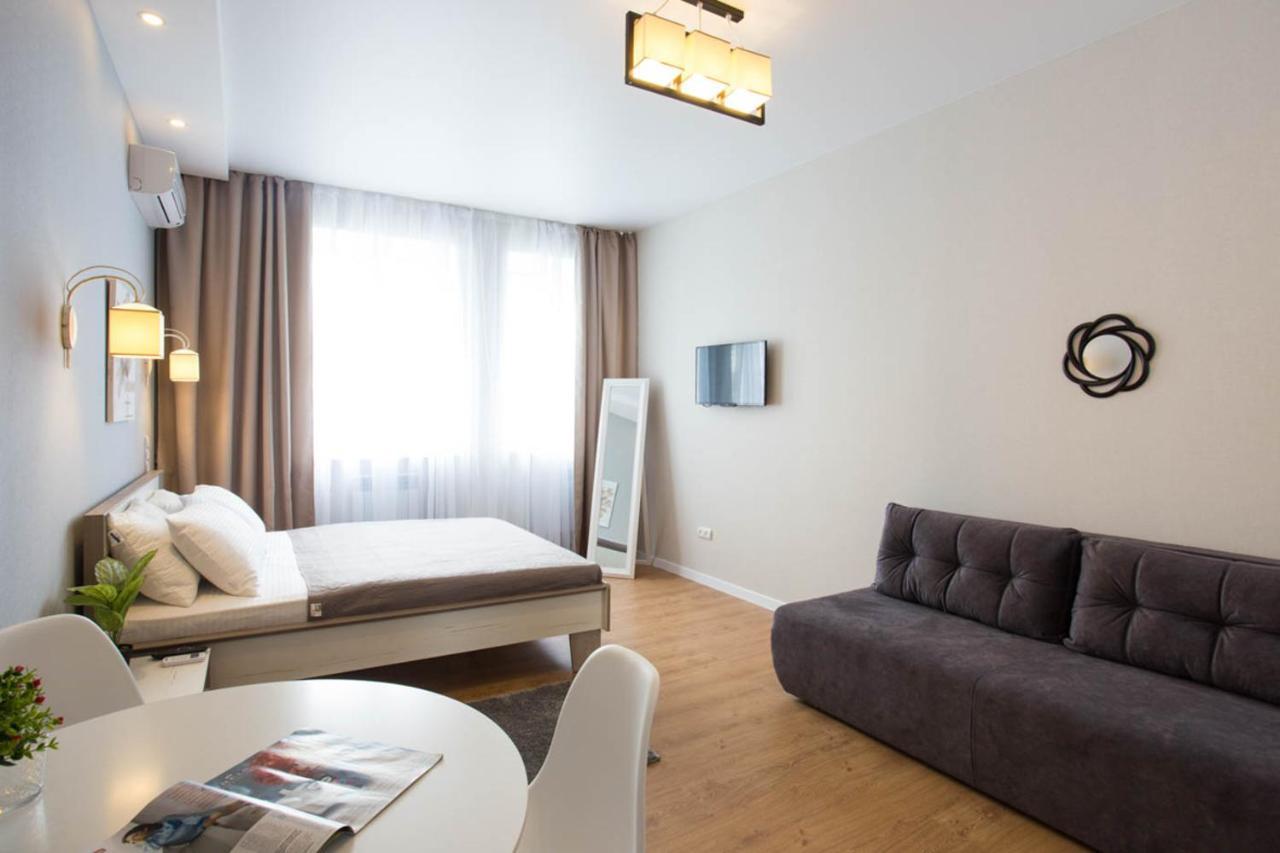 Modern Studio Beside Metro Yaroslava Mudroho, Universytet - Chernyshevska Str 95-7 Harkiv Dış mekan fotoğraf