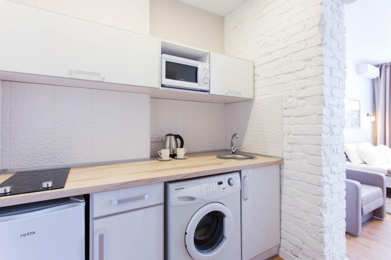 Modern Studio Beside Metro Yaroslava Mudroho, Universytet - Chernyshevska Str 95-7 Harkiv Dış mekan fotoğraf