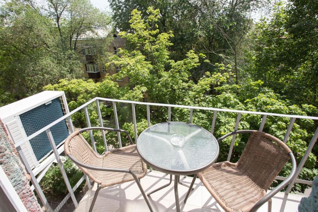 Modern Studio Beside Metro Yaroslava Mudroho, Universytet - Chernyshevska Str 95-7 Harkiv Dış mekan fotoğraf