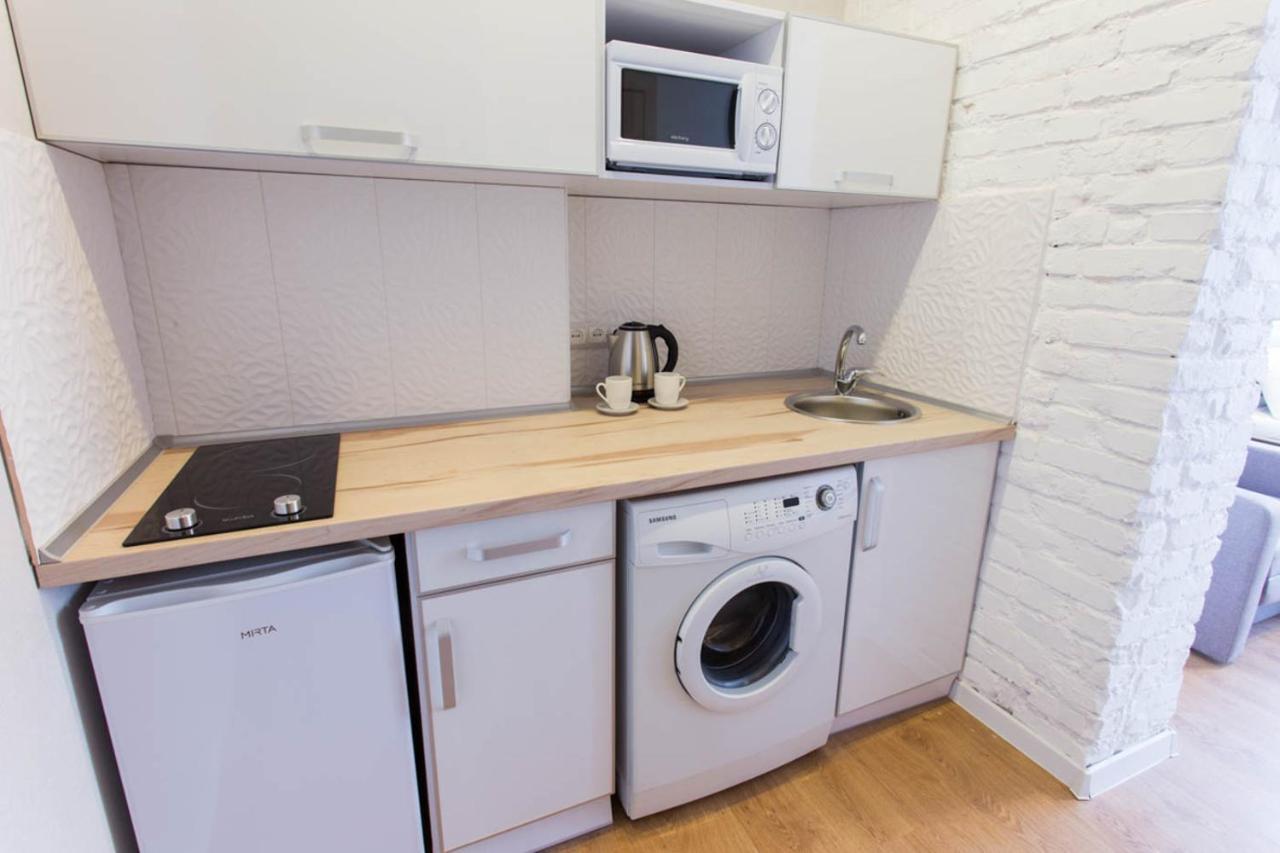 Modern Studio Beside Metro Yaroslava Mudroho, Universytet - Chernyshevska Str 95-7 Harkiv Dış mekan fotoğraf