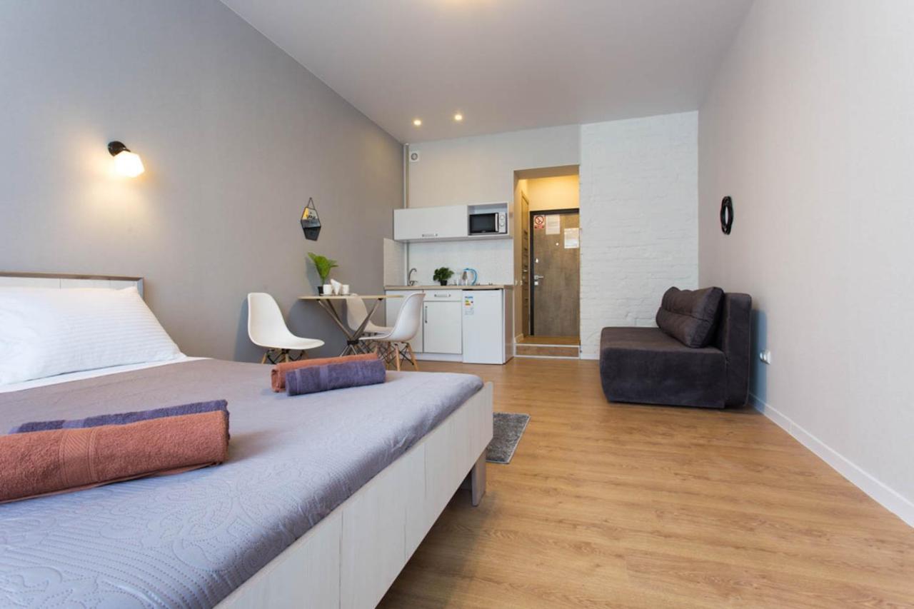 Modern Studio Beside Metro Yaroslava Mudroho, Universytet - Chernyshevska Str 95-7 Harkiv Dış mekan fotoğraf