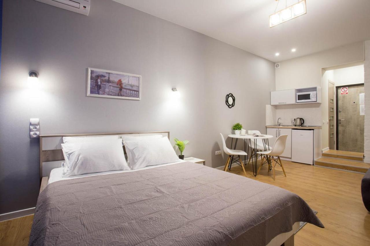 Modern Studio Beside Metro Yaroslava Mudroho, Universytet - Chernyshevska Str 95-7 Harkiv Dış mekan fotoğraf