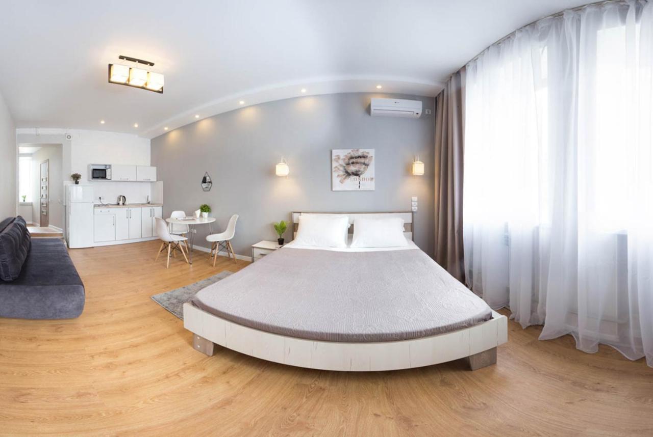 Modern Studio Beside Metro Yaroslava Mudroho, Universytet - Chernyshevska Str 95-7 Harkiv Dış mekan fotoğraf