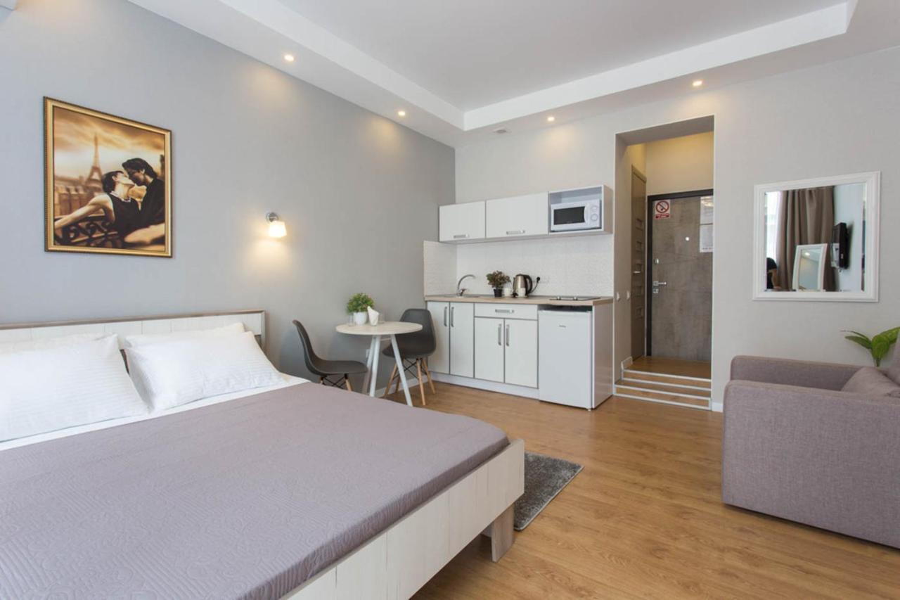 Modern Studio Beside Metro Yaroslava Mudroho, Universytet - Chernyshevska Str 95-7 Harkiv Dış mekan fotoğraf