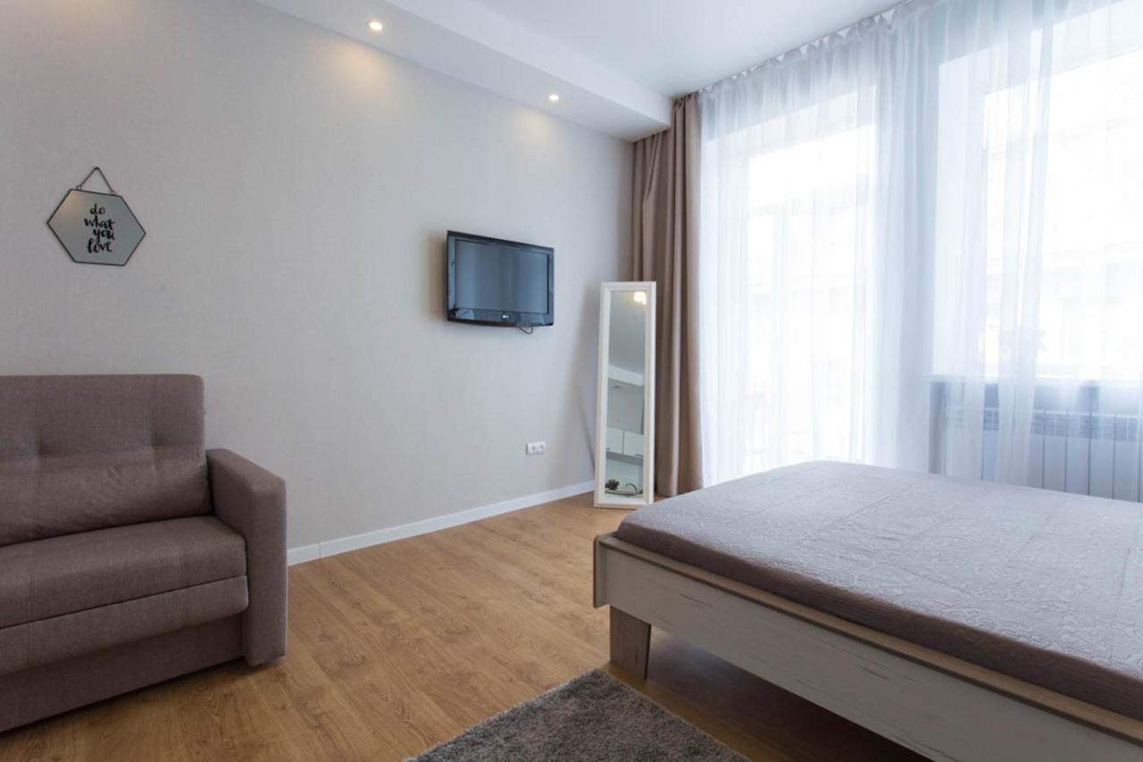 Modern Studio Beside Metro Yaroslava Mudroho, Universytet - Chernyshevska Str 95-7 Harkiv Dış mekan fotoğraf