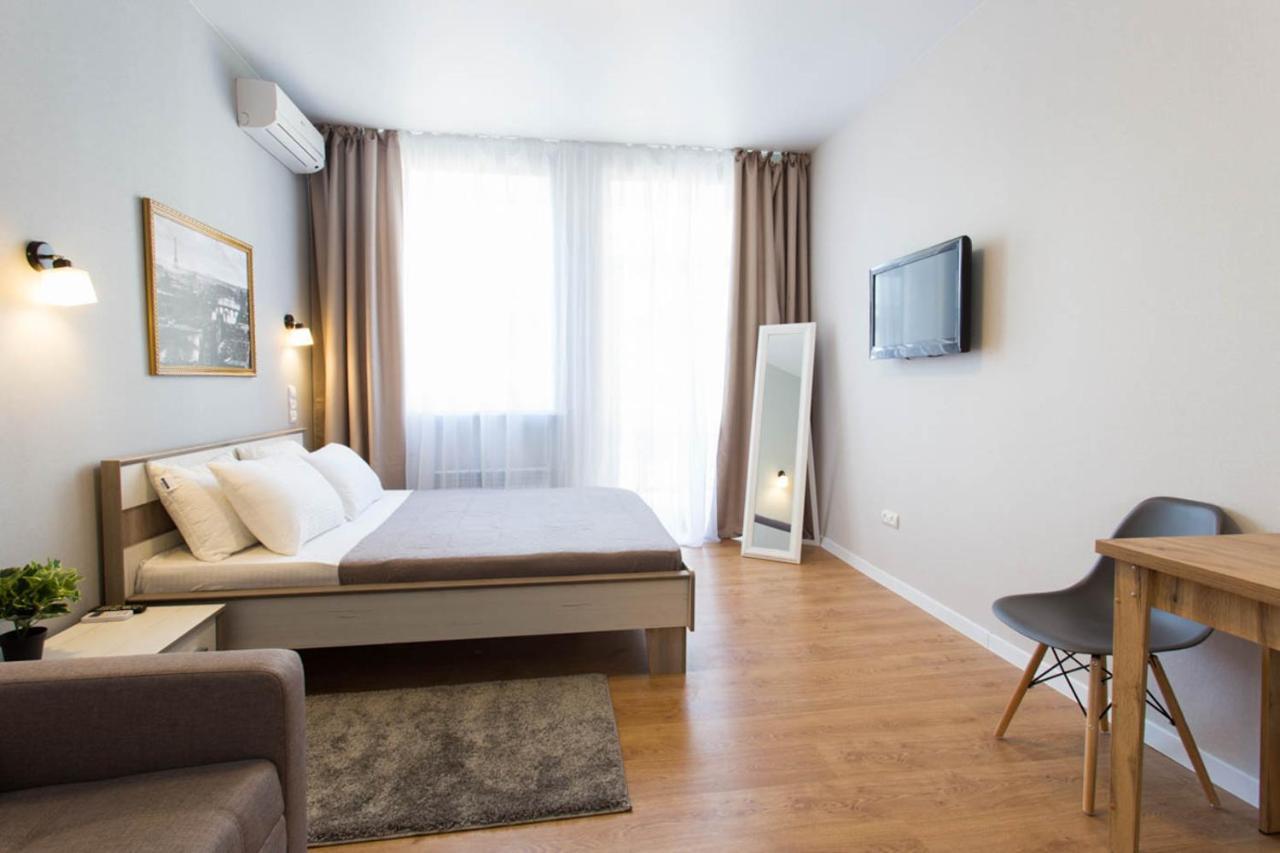 Modern Studio Beside Metro Yaroslava Mudroho, Universytet - Chernyshevska Str 95-7 Harkiv Dış mekan fotoğraf