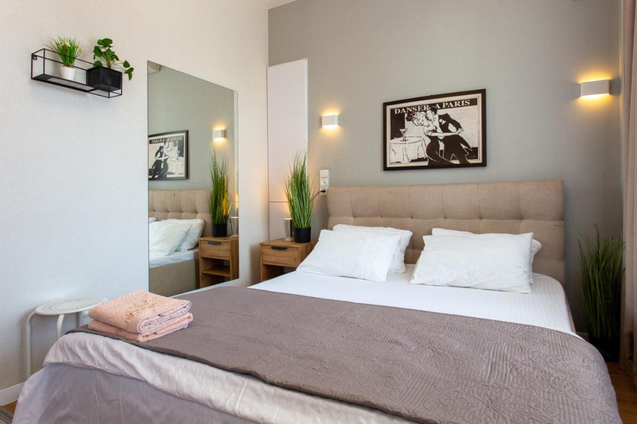 Modern Studio Beside Metro Yaroslava Mudroho, Universytet - Chernyshevska Str 95-7 Harkiv Dış mekan fotoğraf