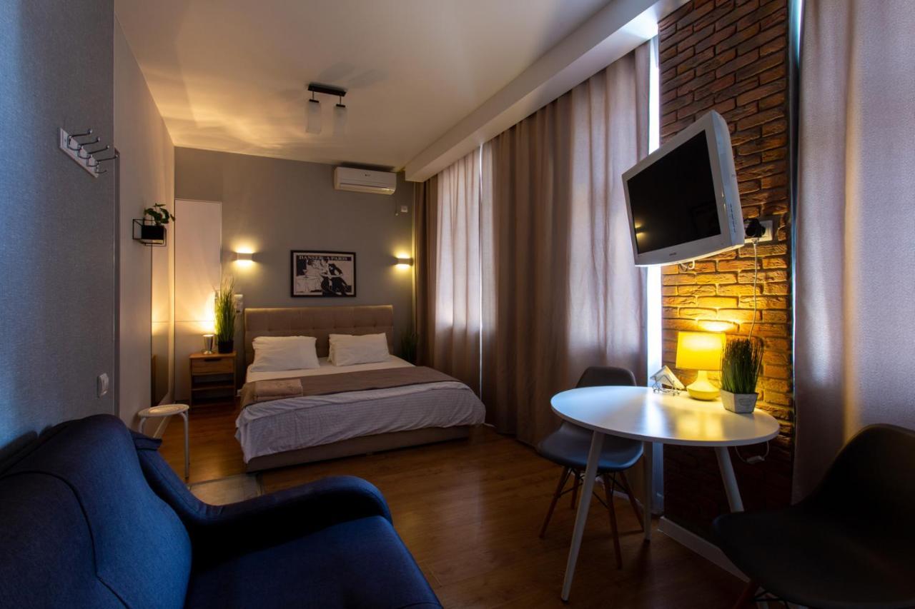 Modern Studio Beside Metro Yaroslava Mudroho, Universytet - Chernyshevska Str 95-7 Harkiv Dış mekan fotoğraf